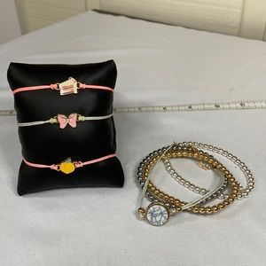 Set of 7 adjustable and stretch style bracelets